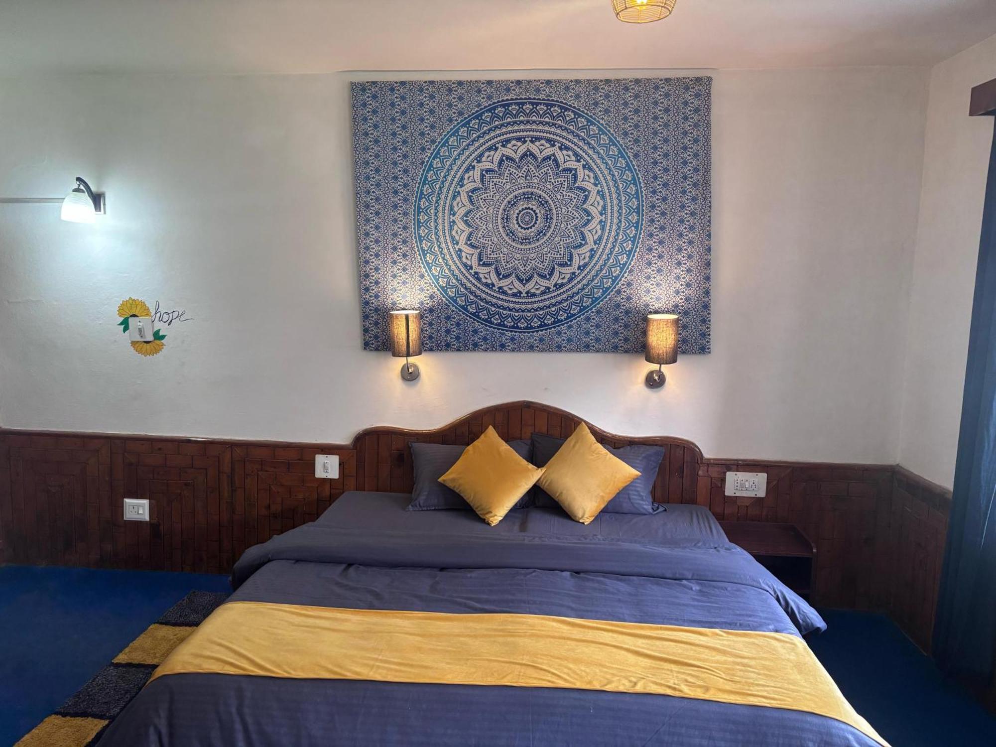 Basecamp Manali Hostel - Manali (Himachal Pradesh), Manali
